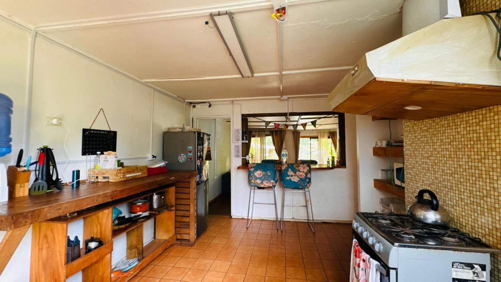 Mata Nui Eco Hostel Hanga Roa Exteriör bild