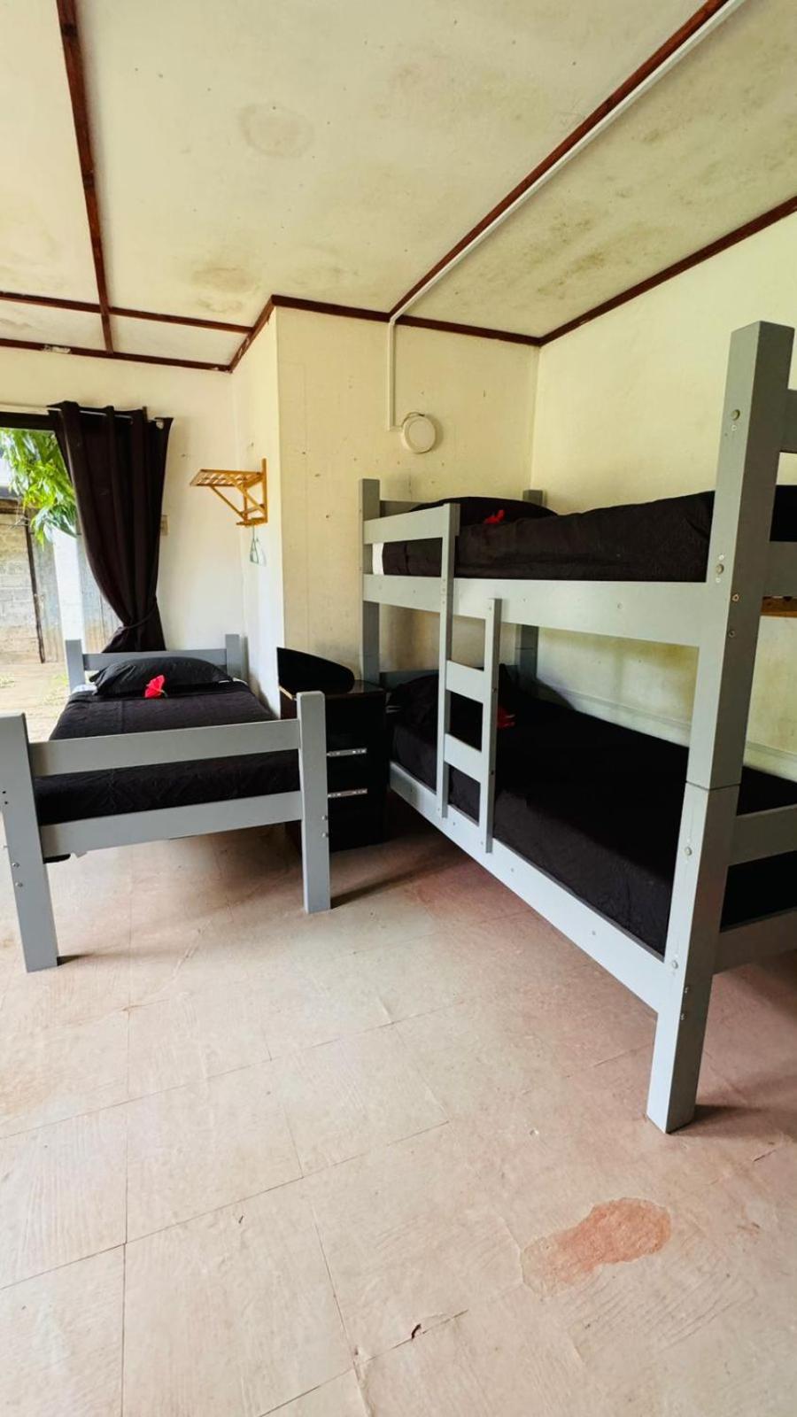 Mata Nui Eco Hostel Hanga Roa Exteriör bild