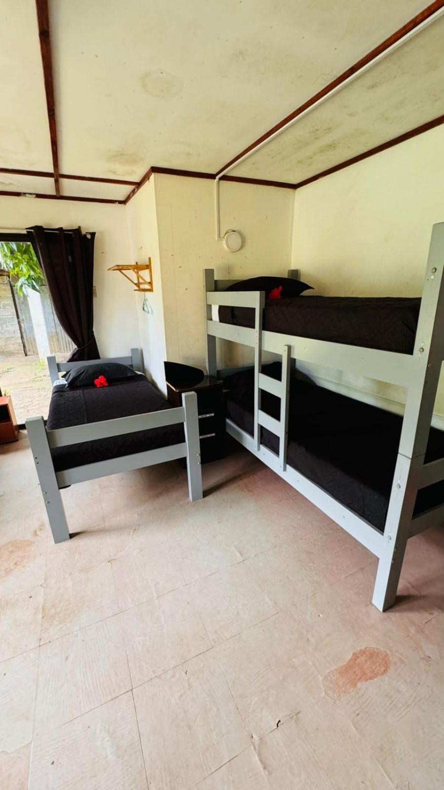 Mata Nui Eco Hostel Hanga Roa Exteriör bild