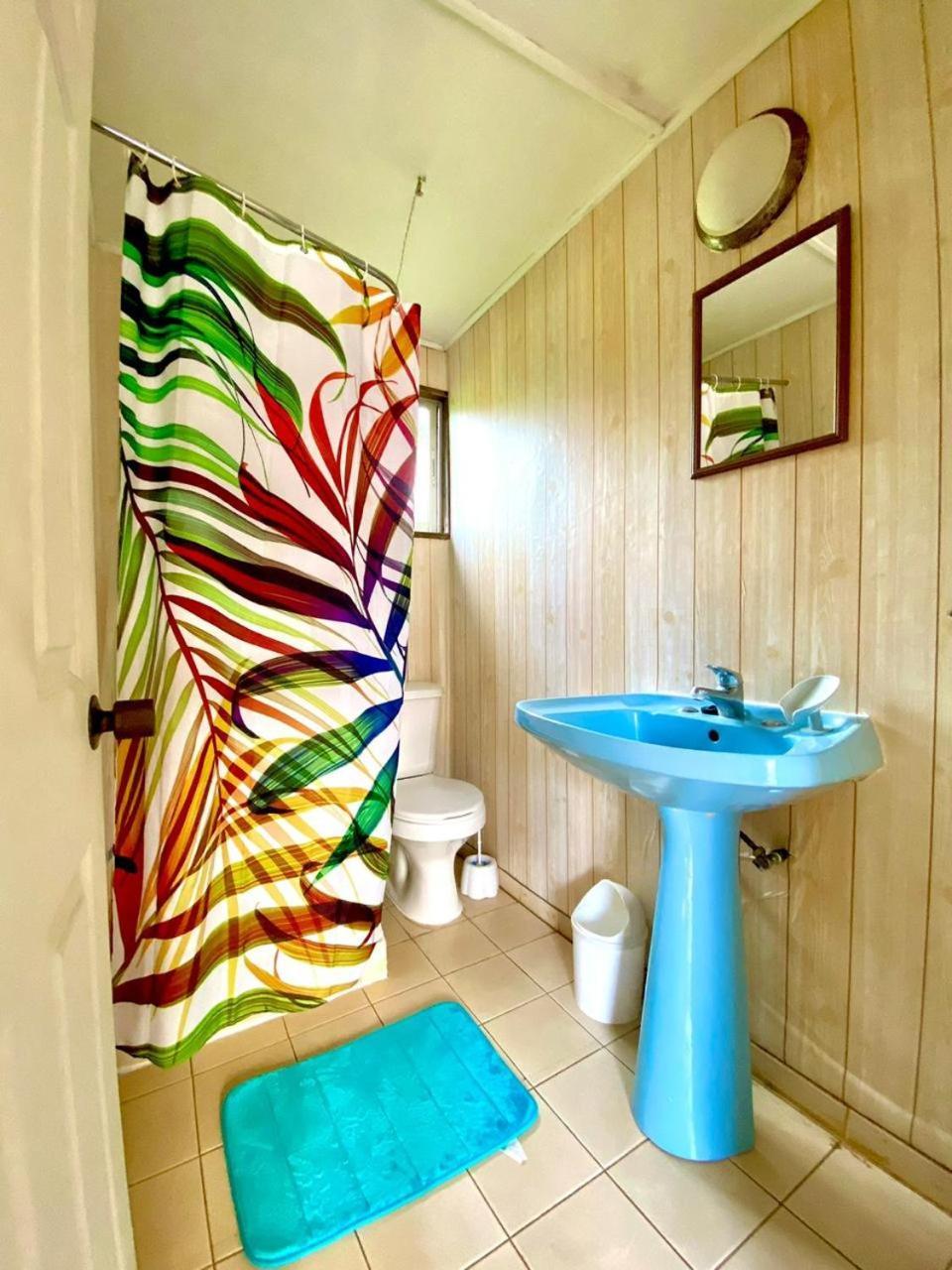 Mata Nui Eco Hostel Hanga Roa Exteriör bild